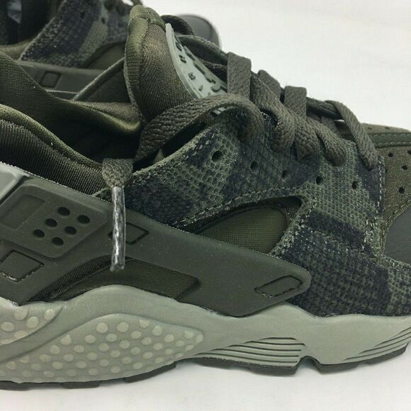 Nike Women's Sneakers Green Size 5 Air Huarche Run 2017 PRM Python Khaki 683818 - Picture 4 of 10